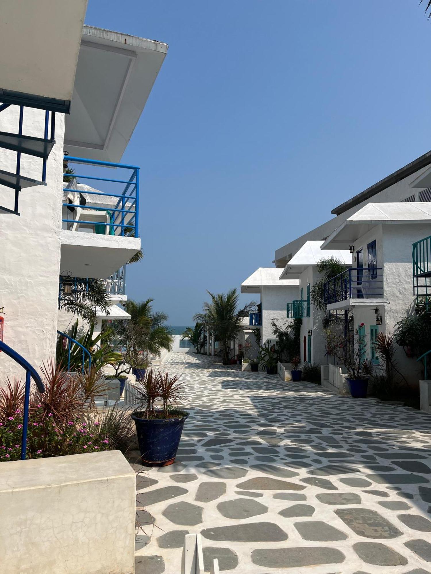 Greek Bay Hotel Auroville Ngoại thất bức ảnh